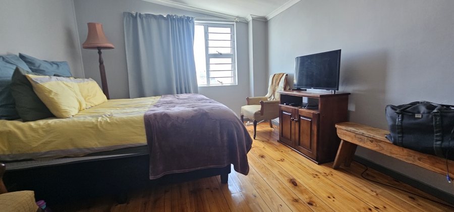 1 Bedroom Property for Sale in Middedorp Western Cape